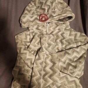 Lululemon Size 10 Gray Zigzag Hoodie